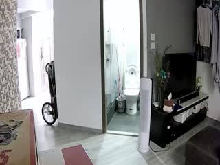 【家庭摄像头】黑客破解家庭摄像头一家三洗澡裸体重点曝光封面图