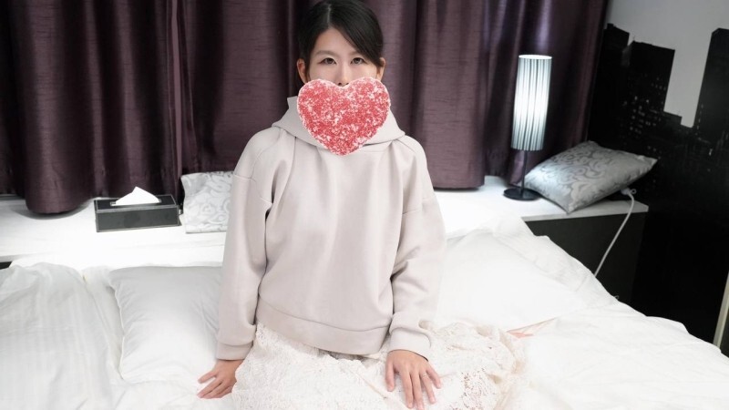 FC2-PPV-4786584 （高品质加分，露脸，无码）爱舔男人的变态AV出道封面图