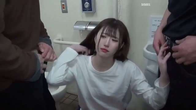 要给4个猛男服务1V45P被内射多次鸡巴多到吃不过来被轮流操到最后内射封面图