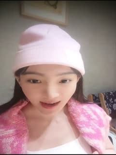 劲爆第二弹主持人马卉在直播间卖骚故意露点现在二流主持人三线演员也内卷么可能是趁着自己还年轻抓紧抓住流量密码出卖身体换取流量和金钱拜金的社会..封面图