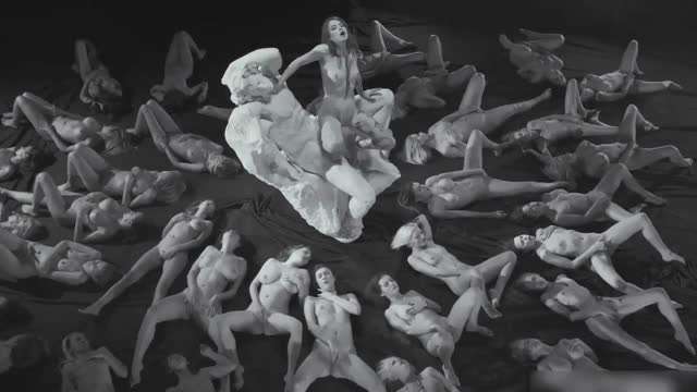 中文字幕黑人大鸡巴爆干纹身美女封面图