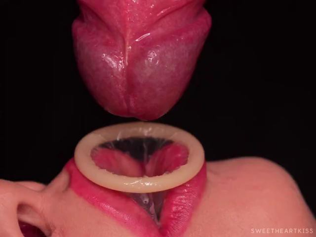 最棒的榨精小嘴让你在套子里射精两次插爆套套直接射出吧封面图