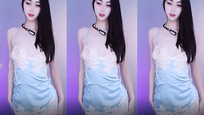 颜值主播极品反差婊桃诗诗全裸抖臀抖奶封面图