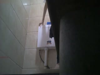 厕所偷窥深圳模商场全镜无门厕所偷窥美女们嘘嘘封面图