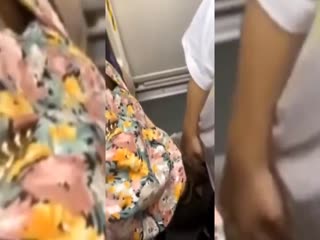 地铁偷拍不小心走光的美女们封面图