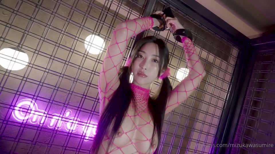 粉色情调美女猛男#禁锢#女奴#白虎#情趣内衣#射精#骚逼#挑逗#美臀#母狗#舔逼#性交#SM封面图