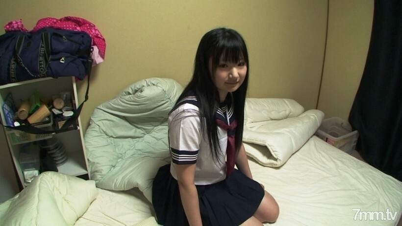 BOUGA52 在GIRLS&amp;amp;BOUGA SNS上随便玩的Paipan JK的口交脸和土屋涛非常相似，所以在口交面部拍摄后没有立即停止完全勃起，所以我让他忘记了所以我泄露了它并进行阴道射精。封面图