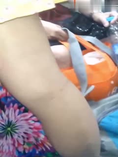 【裙底无内裤抄底合集】精选各种小姐姐街拍无内裤合集封面图