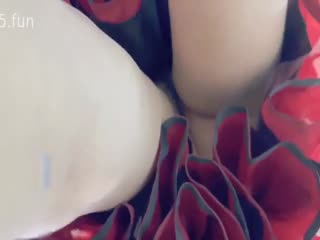 【年度精品】极品学生妹无内贴B拍摄白色液体流出封面图