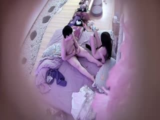 【宾馆盗摄】美腿超美小仙女和男友逛街回来，就忍不住打炮！还没打起来，妹子表情已很销魂封面图