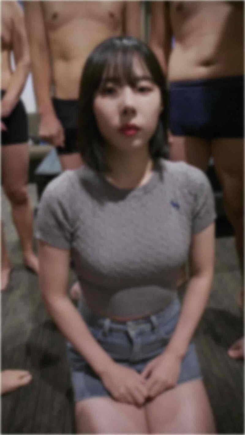 FC2-PPV-4792779 【大射精】23歲的空服員美緒在短短20分鐘內進行了一場瘋狂的射精派對，總共射了12次（9次顏射和3次射精）。封面图