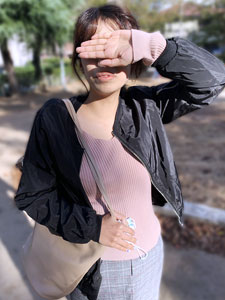 素人女孩被高价羞辱短时间赚钱的兼职蒙蔽了双眼 辰巳真美封面图