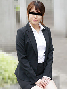 严肃整洁的求职生不轻易出风头的中出面试 山田萌封面图