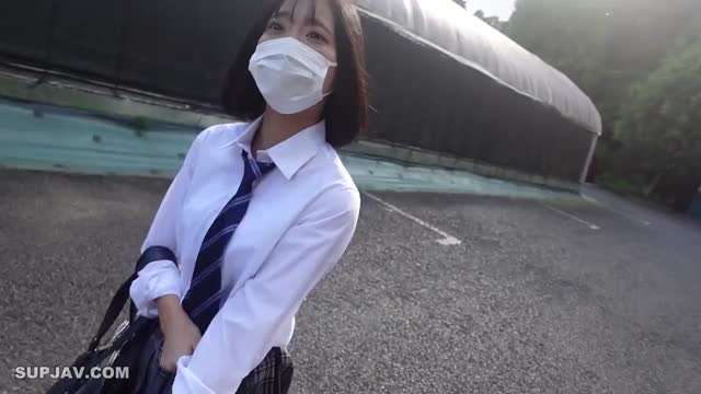 FC-4302474  清纯可爱女子校生野外中出交尾封面图