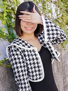 素人AV采访～本想接受采访却立刻被中出的素人女儿～矢部真由香封面图