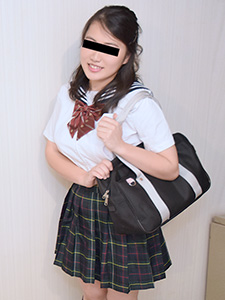 穿制服的时候～我读过很多情色小说～新井尤里封面图