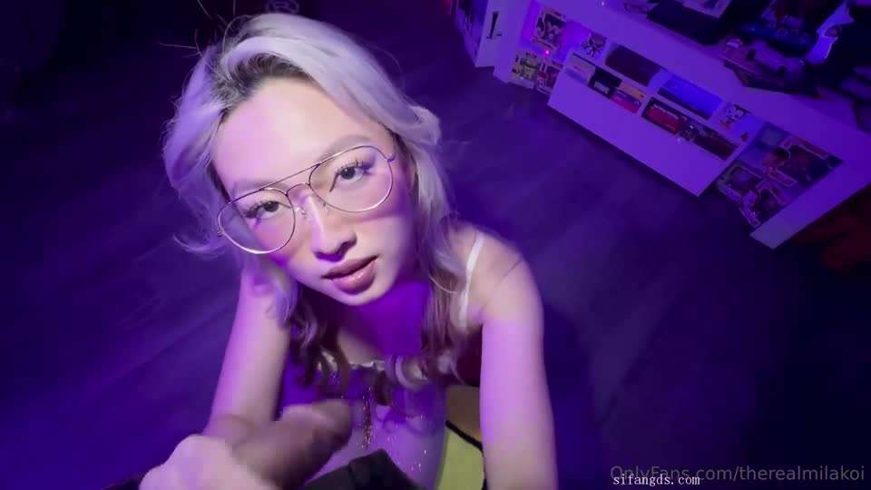 女留学生找黑人男朋友草B！封面图