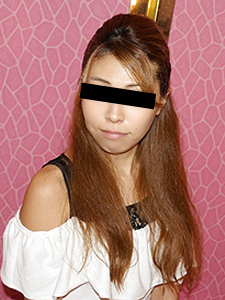 我兴奋了一个素人女孩，她配合了一份有关她胯部区域的调查问卷，最后中了她。植本弥生封面图